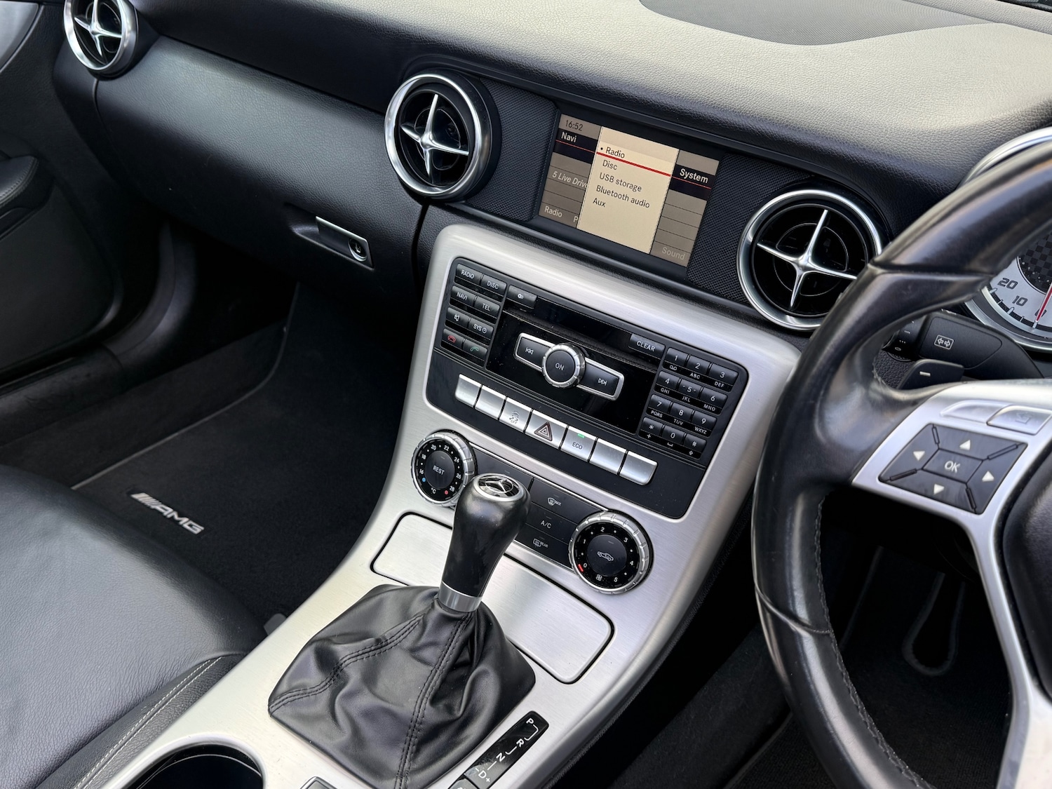 Used Mercedes-Benz SLK 2013 for sale - 77953800: Photo 6