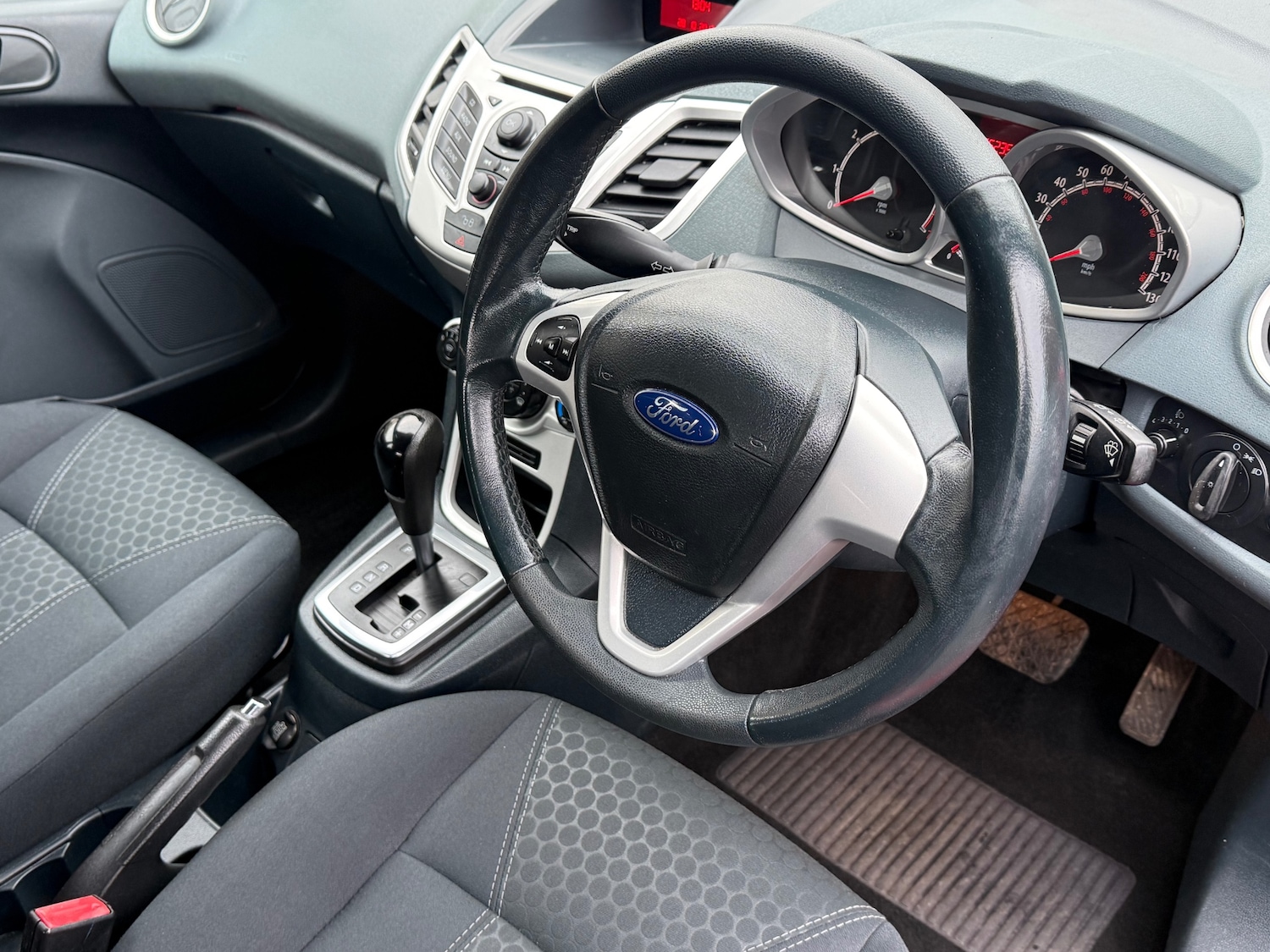 Used Ford Fiesta 2011 for sale - 77432869: Photo 18