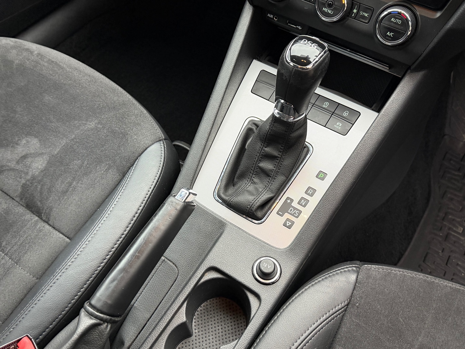 Used Skoda Octavia 2015 for sale - 76878021: Photo 29