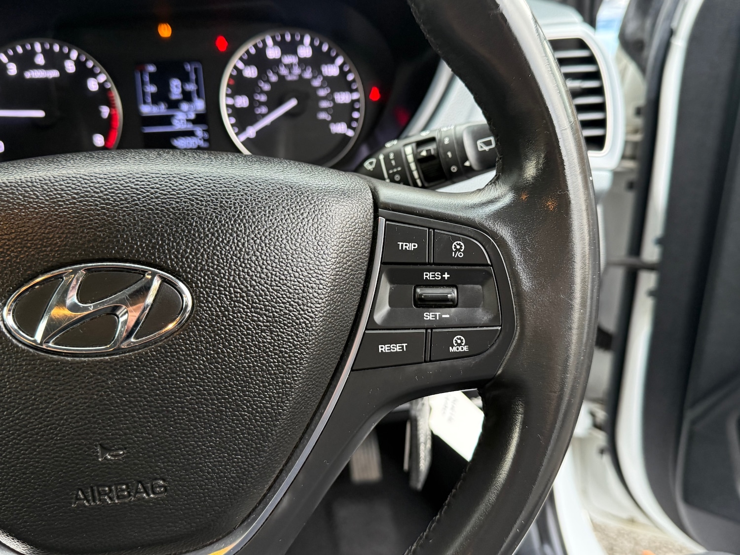 Used Hyundai i20 2016 for sale - 76652766: Photo 16