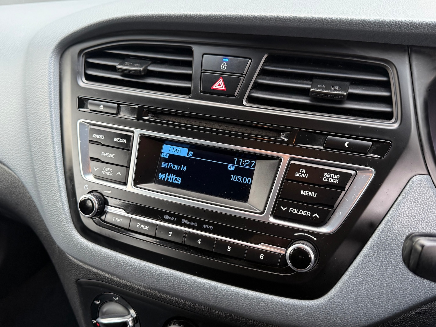 Used Hyundai i20 2016 for sale - 76652766: Photo 19