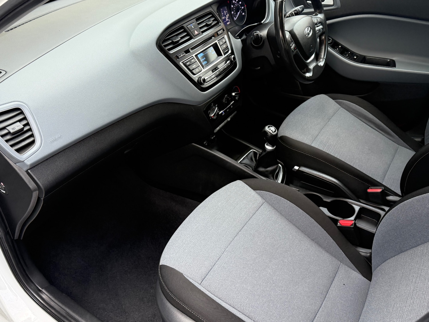 Used Hyundai i20 2016 for sale - 76652766: Photo 32