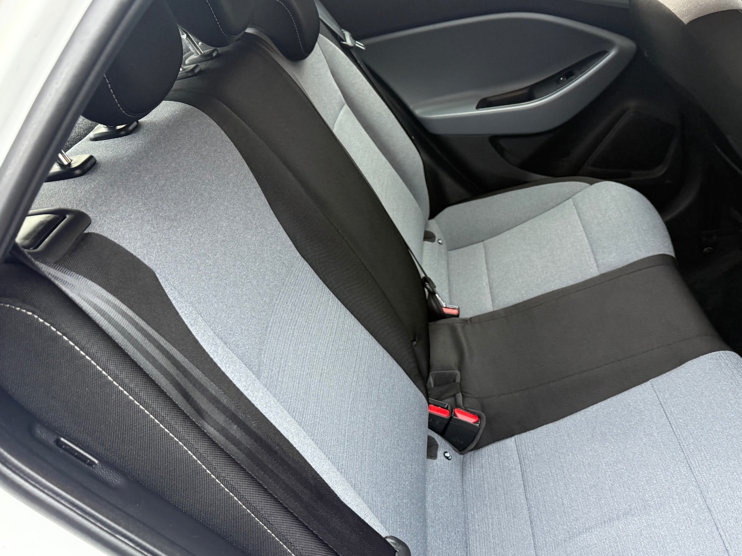 Used Hyundai i20 2016 for sale - 76652766: Photo 33