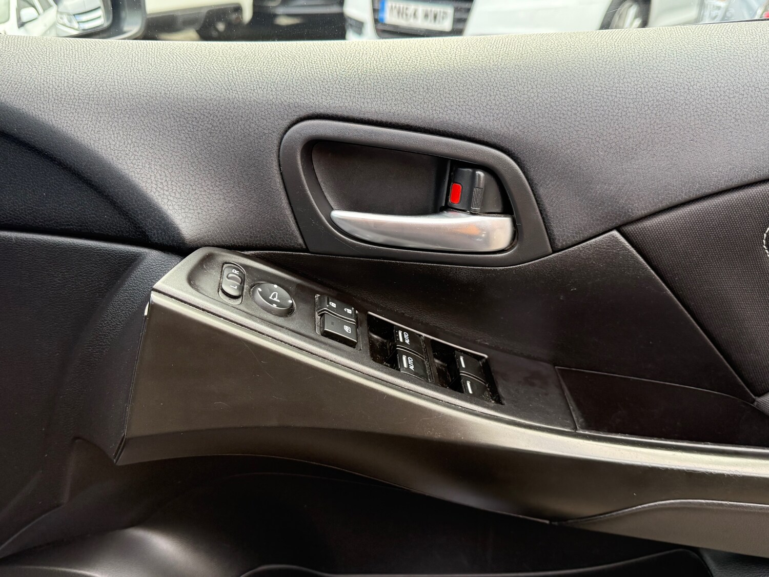 Used Honda Civic 2015 for sale - 75985589: Photo 25