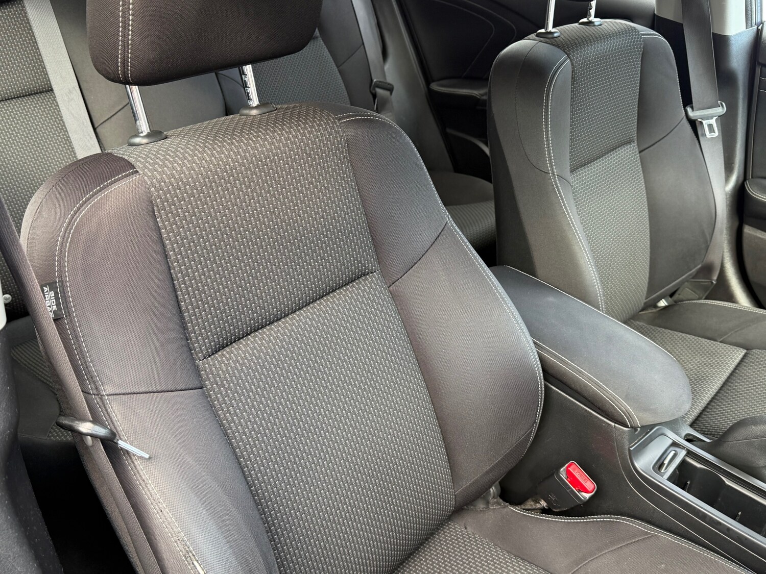 Used Honda Civic 2015 for sale - 75985589: Photo 28