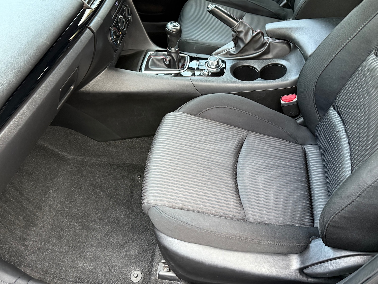 Used Mazda Mazda3 2015 for sale - 76625571: Photo 25