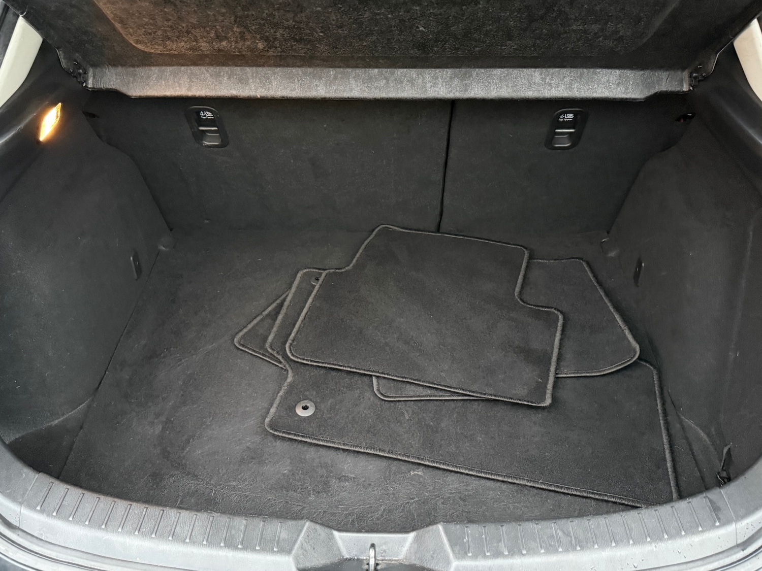 Used Mazda Mazda3 2015 for sale - 76479961: Photo 38