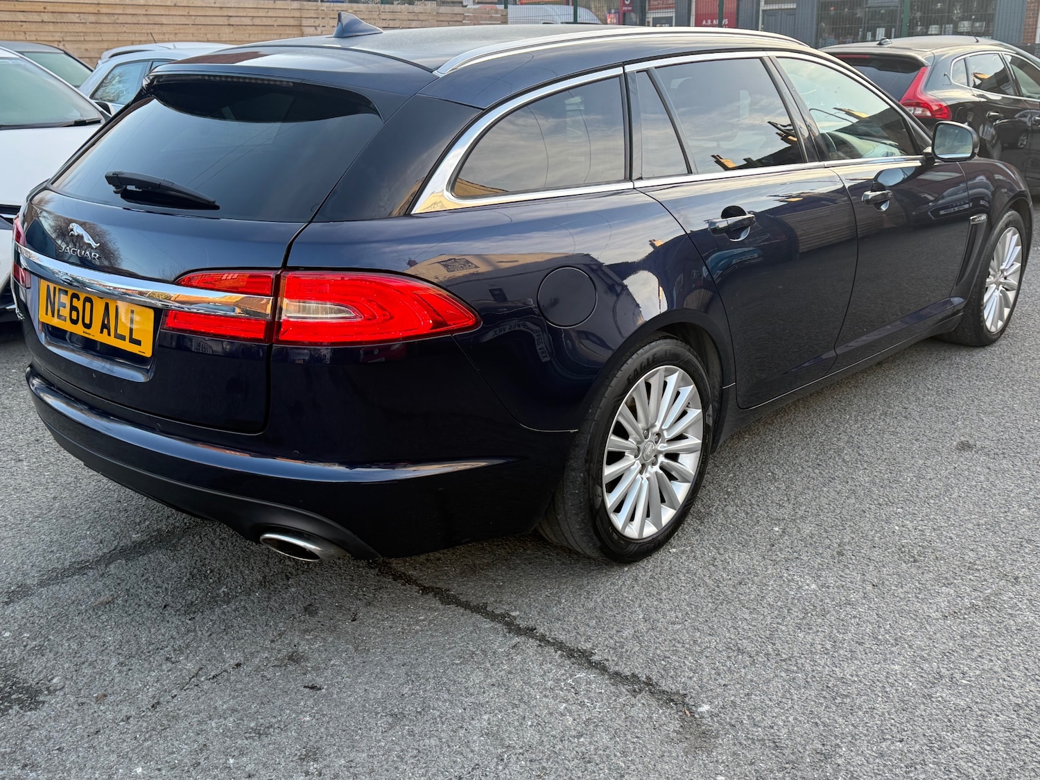 Used Jaguar XF 2015 for sale - 77048228: Photo 11