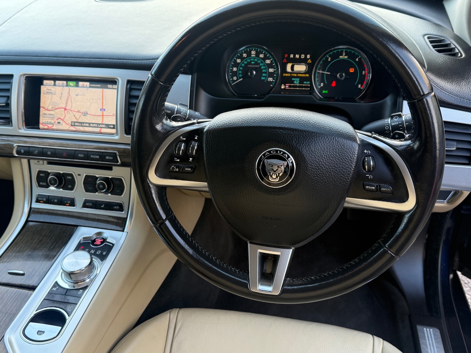 Used Jaguar XF 2015 for sale - 77048228: Photo 18