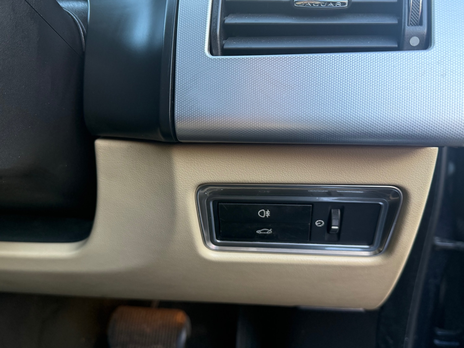 Used Jaguar XF 2015 for sale - 77048228: Photo 22