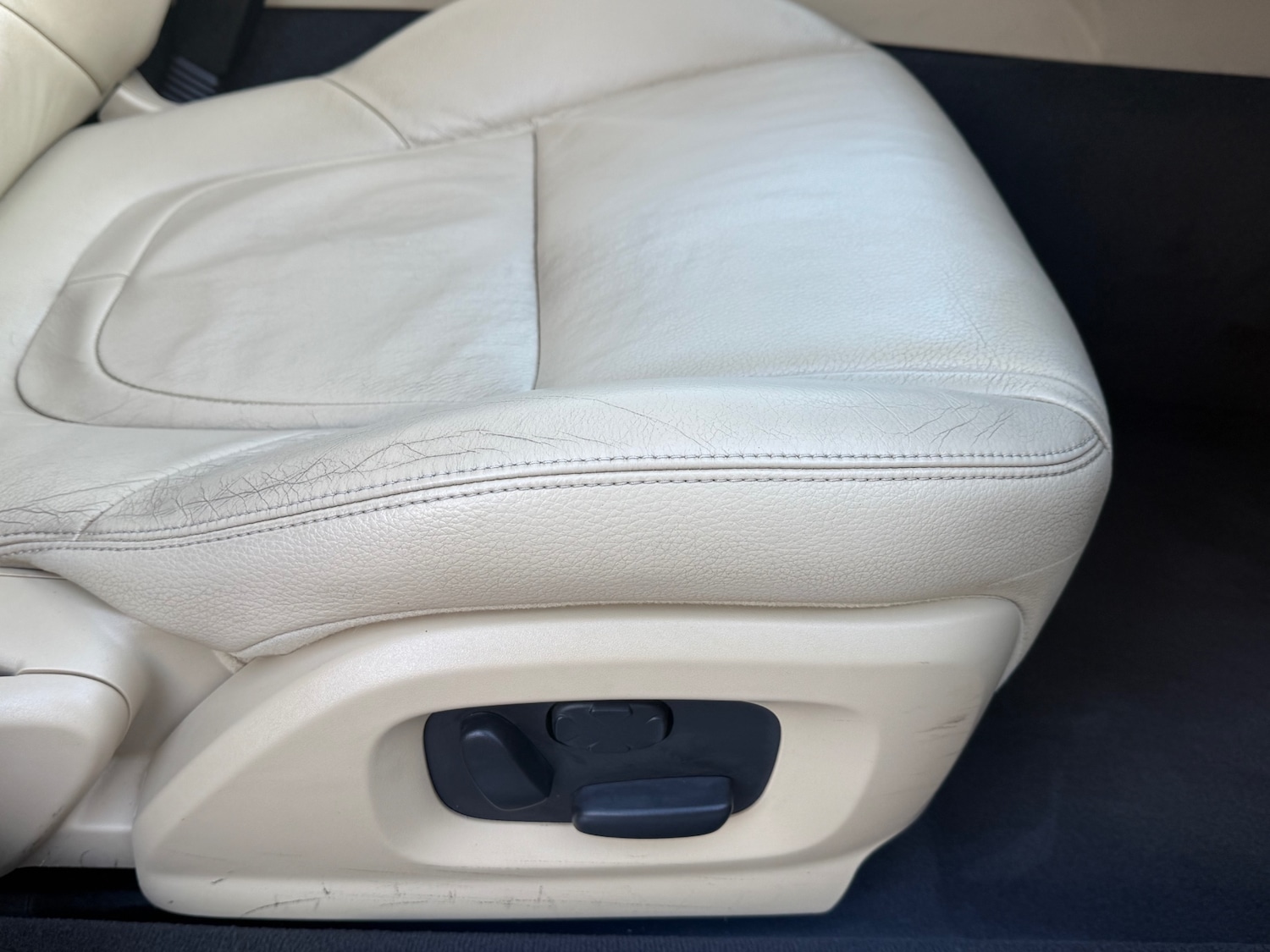 Used Jaguar XF 2015 for sale - 77048228: Photo 29