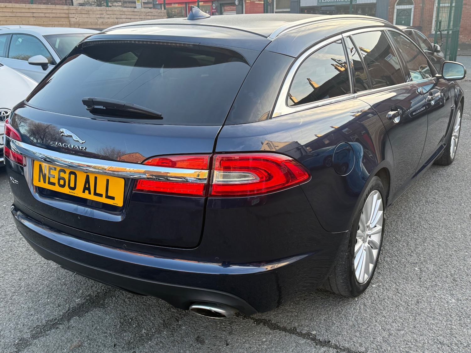 Used Jaguar XF 2015 for sale - 77048228: Photo 3