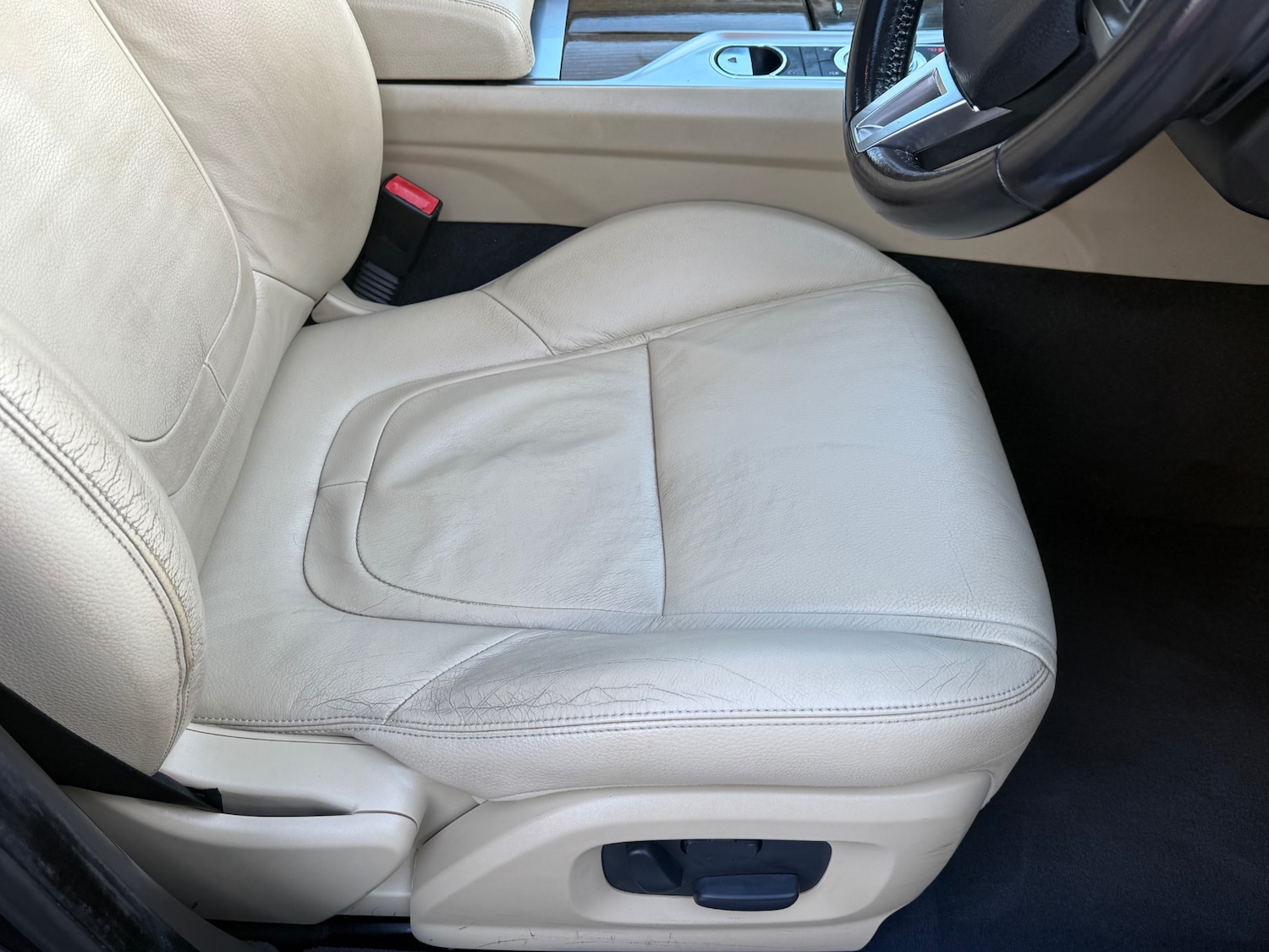 Used Jaguar XF 2015 for sale - 77048228: Photo 30