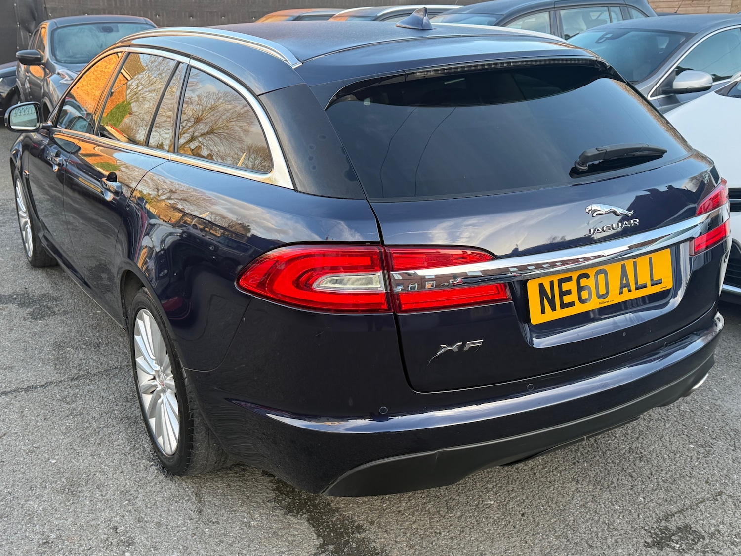 Used Jaguar XF 2015 for sale - 77048228: Photo 4