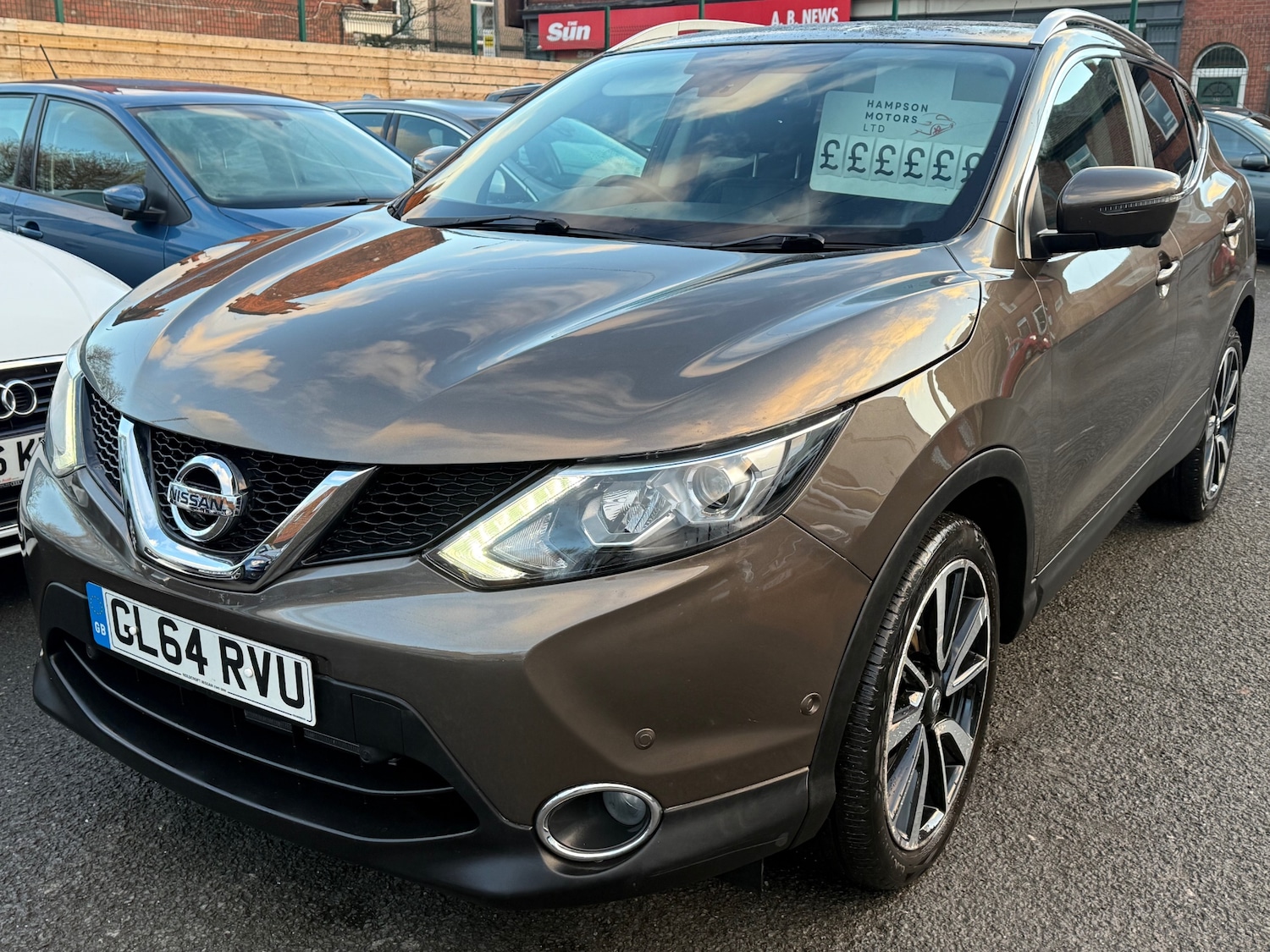 Used Nissan Qashqai 2014 for sale - 77225375: Photo 2