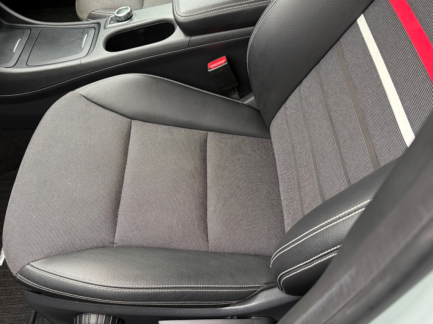 Used Mercedes-Benz A-Class 2014 for sale - 76545721: Photo 28