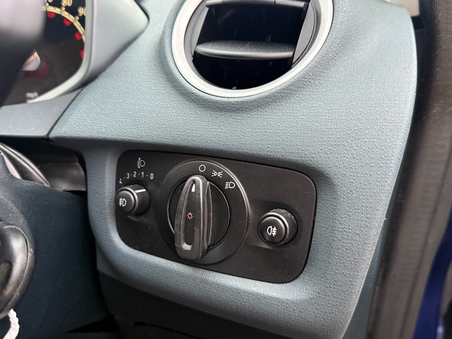 Used Ford Fiesta 2009 for sale - 76197960: Photo 18