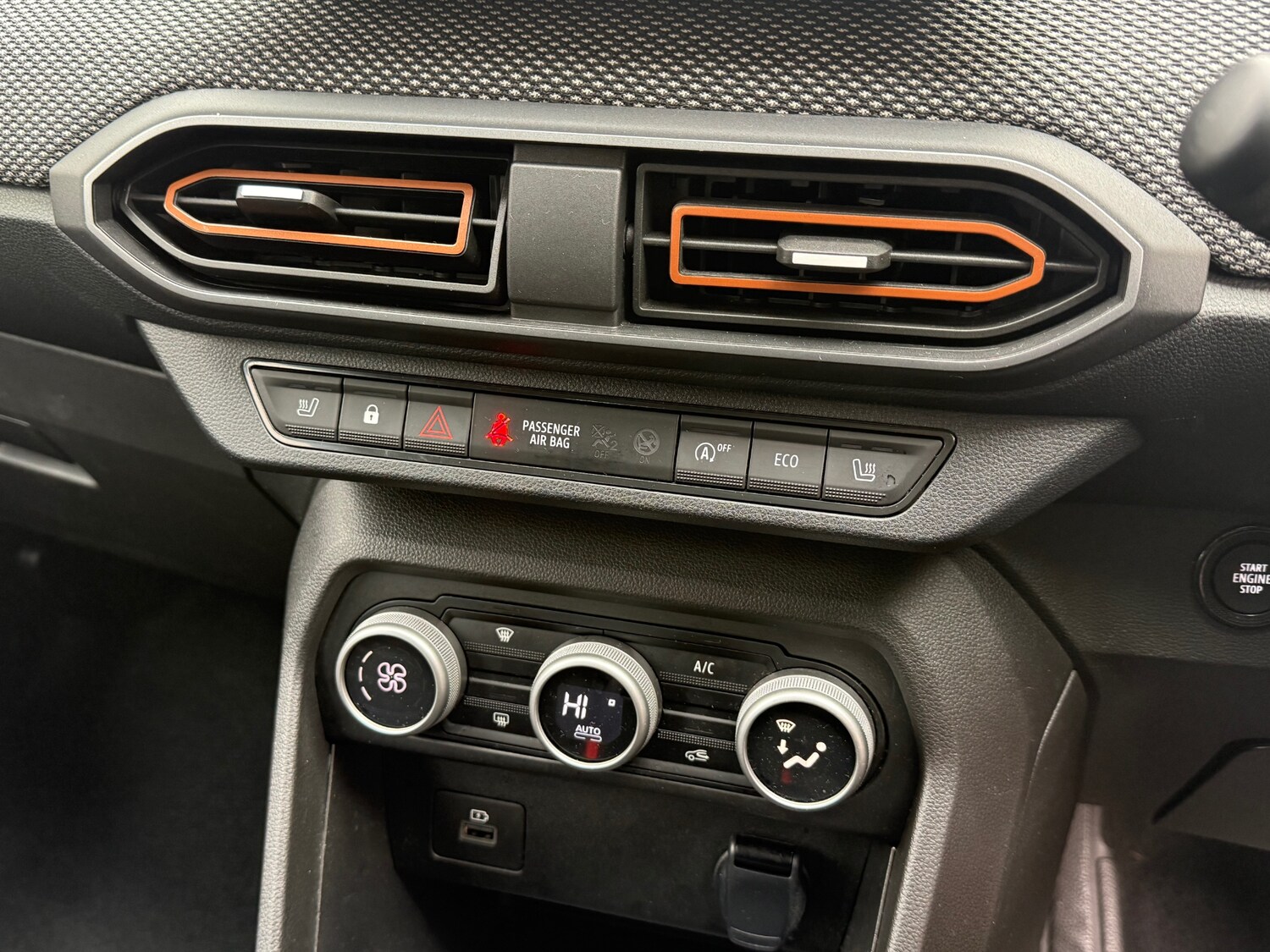 Used Dacia Sandero Stepway 2023 for sale - 77339515: Photo 24