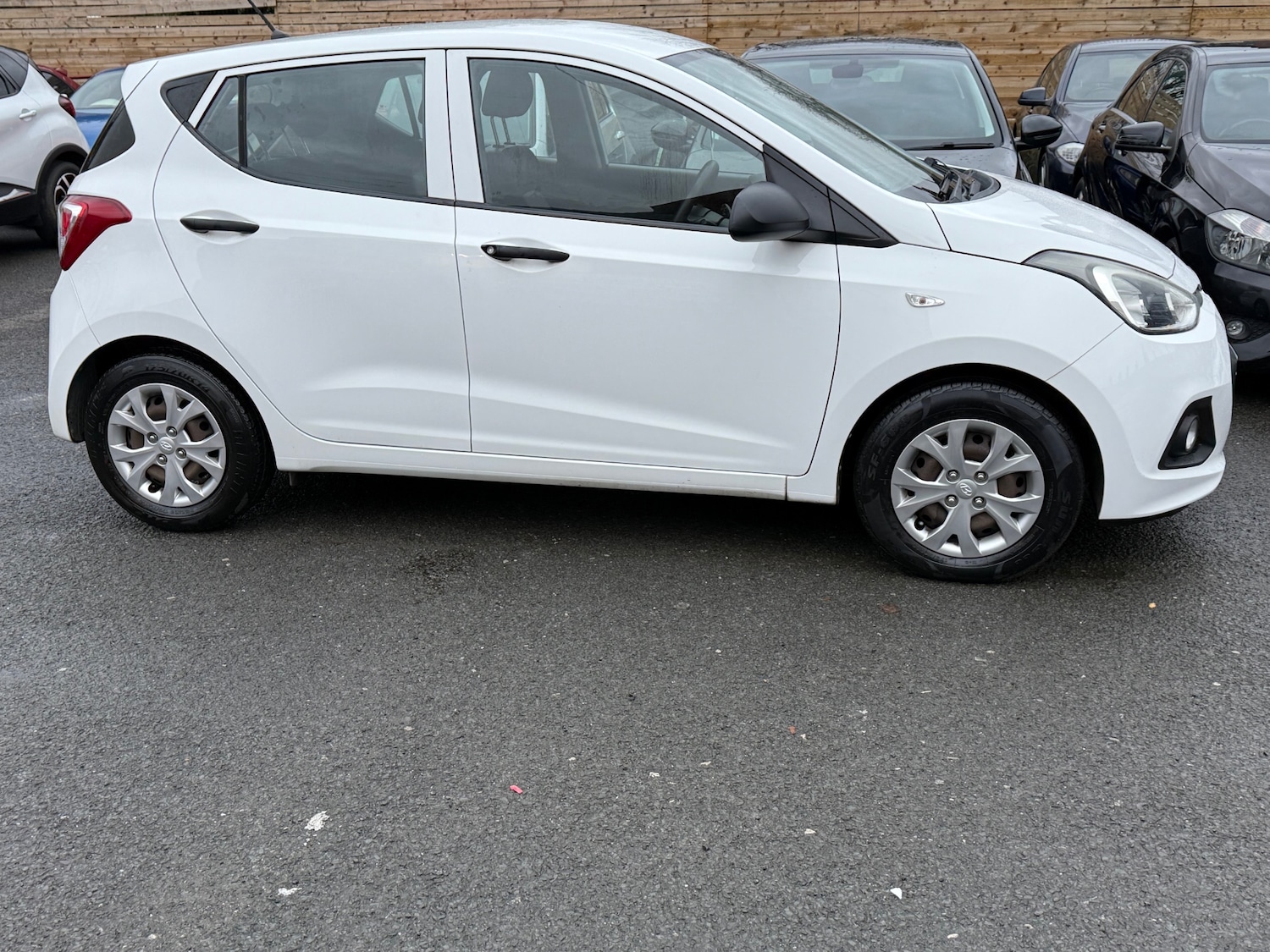 Used Hyundai i10 2015 for sale - 76545517: Photo 13