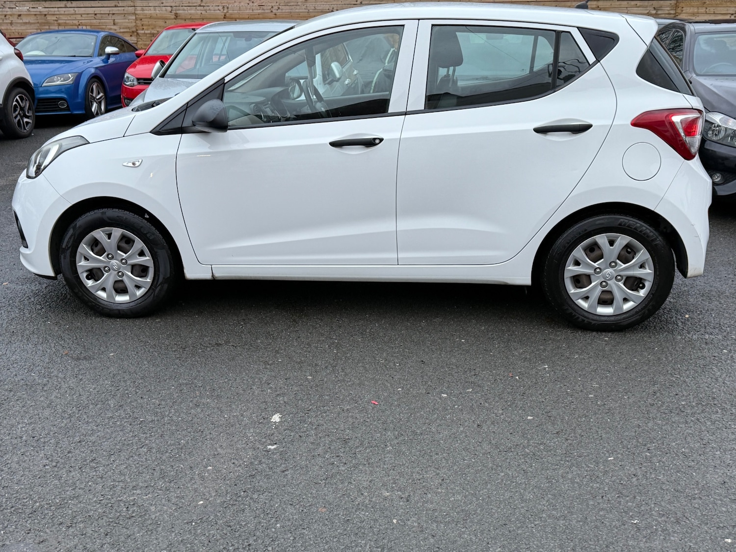Used Hyundai i10 2015 for sale - 76545517: Photo 14