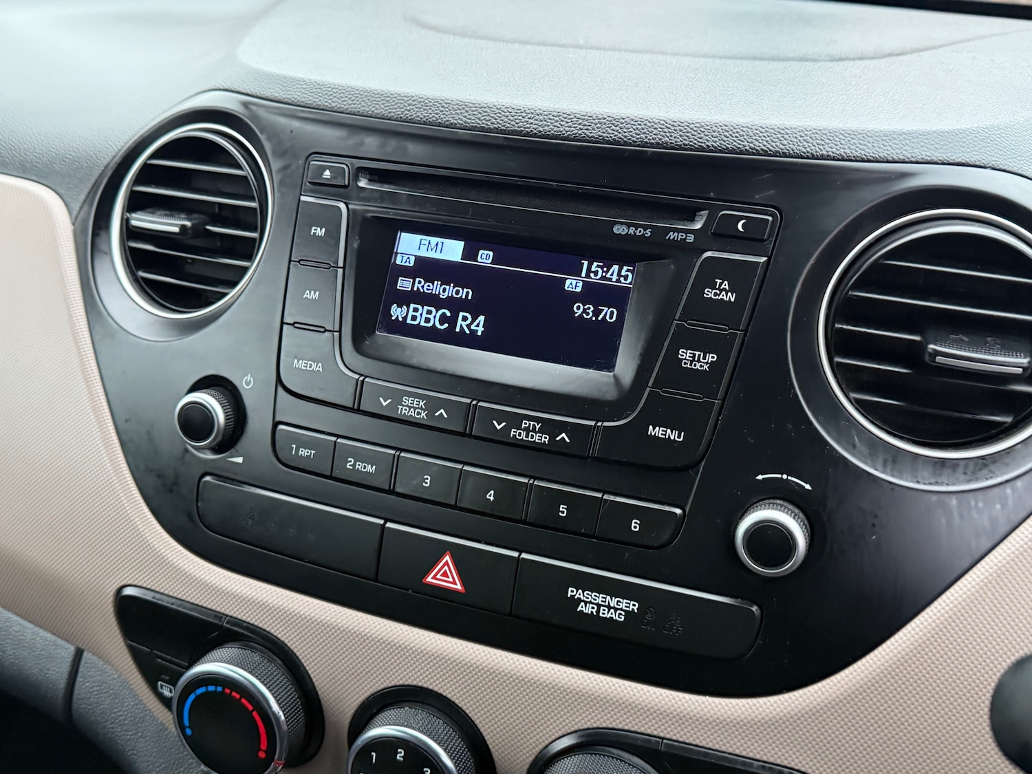 Used Hyundai i10 2015 for sale - 76545517: Photo 21