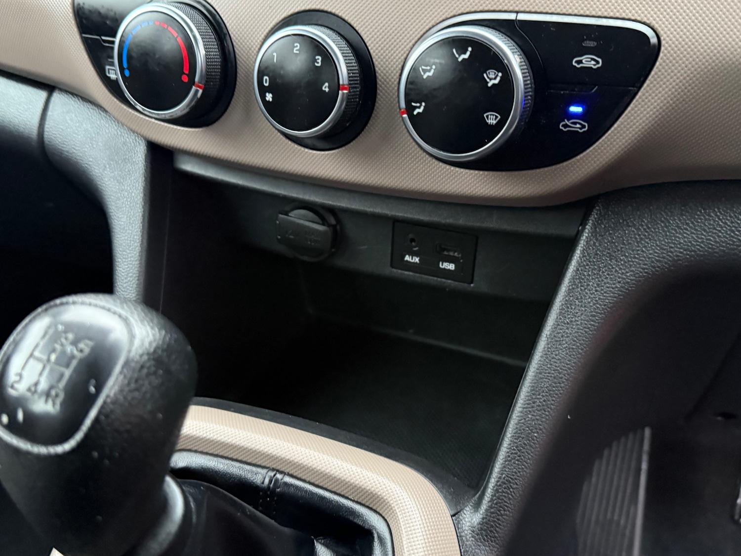 Used Hyundai i10 2015 for sale - 76545517: Photo 23