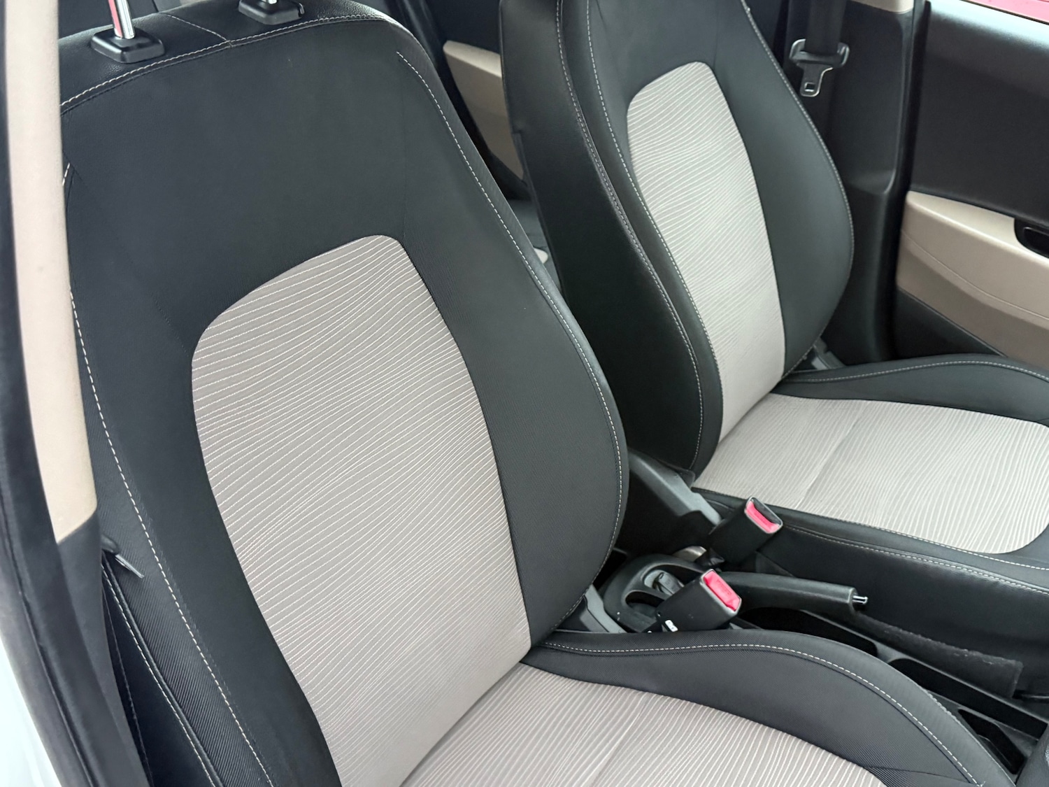 Used Hyundai i10 2015 for sale - 76545517: Photo 28