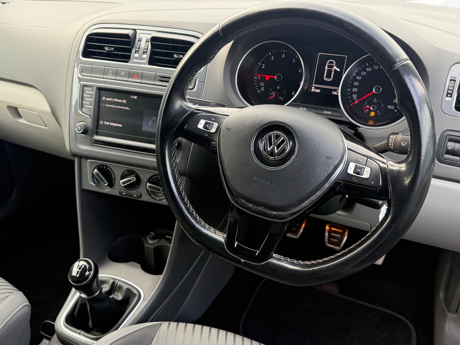 Used Volkswagen Polo 2015 for sale - 76780411: Photo 14