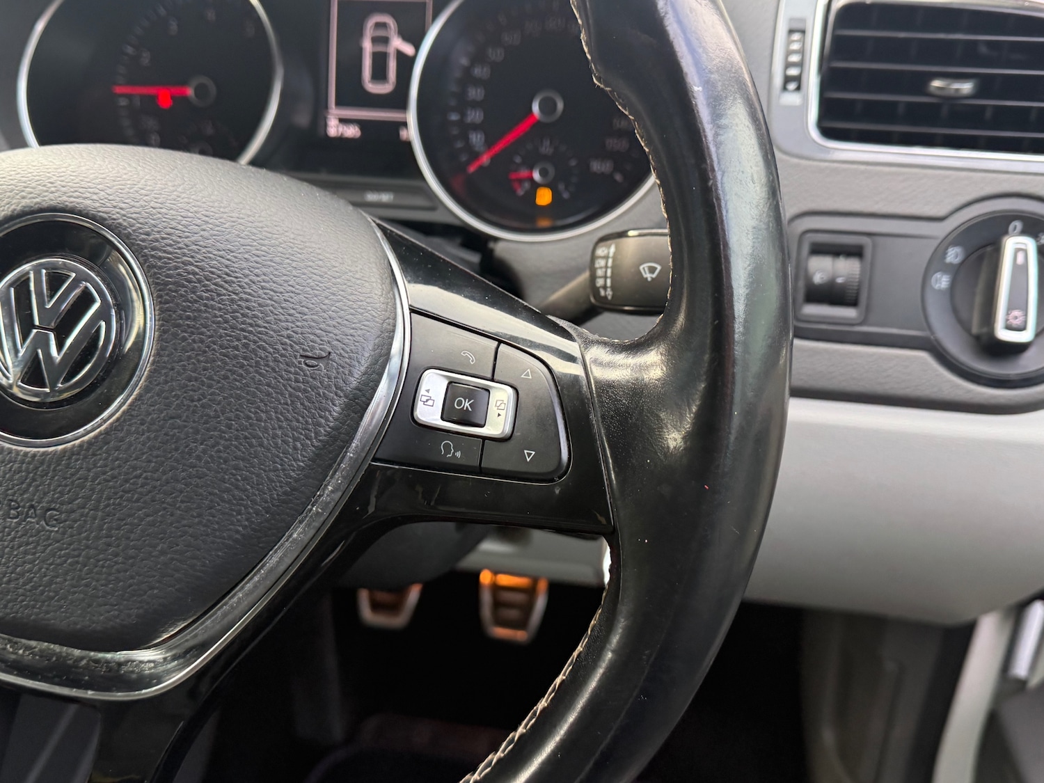 Used Volkswagen Polo 2015 for sale - 76780411: Photo 17