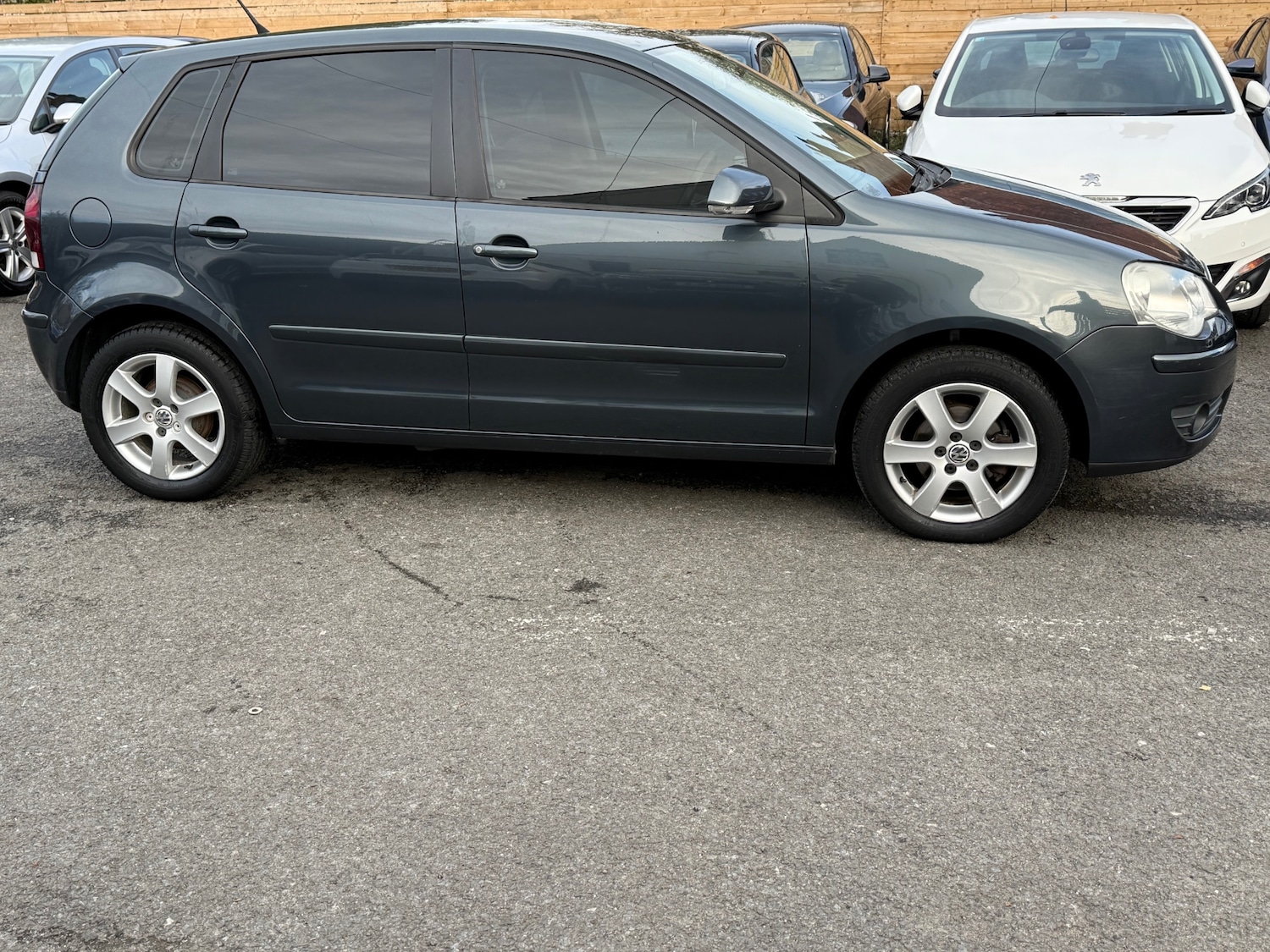 Used Volkswagen Polo 2009 for sale - 76355358: Photo 13
