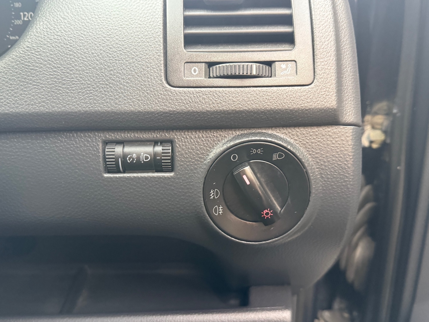 Used Volkswagen Polo 2009 for sale - 76355358: Photo 19