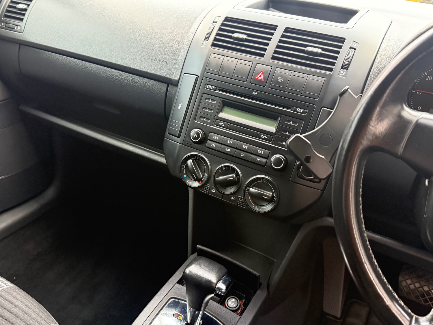 Used Volkswagen Polo 2009 for sale - 76355358: Photo 6