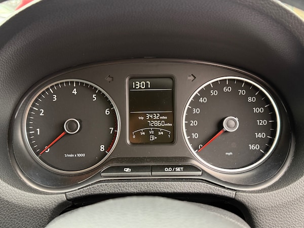 Used Volkswagen Polo 2013 for sale - 76235249: Photo 19