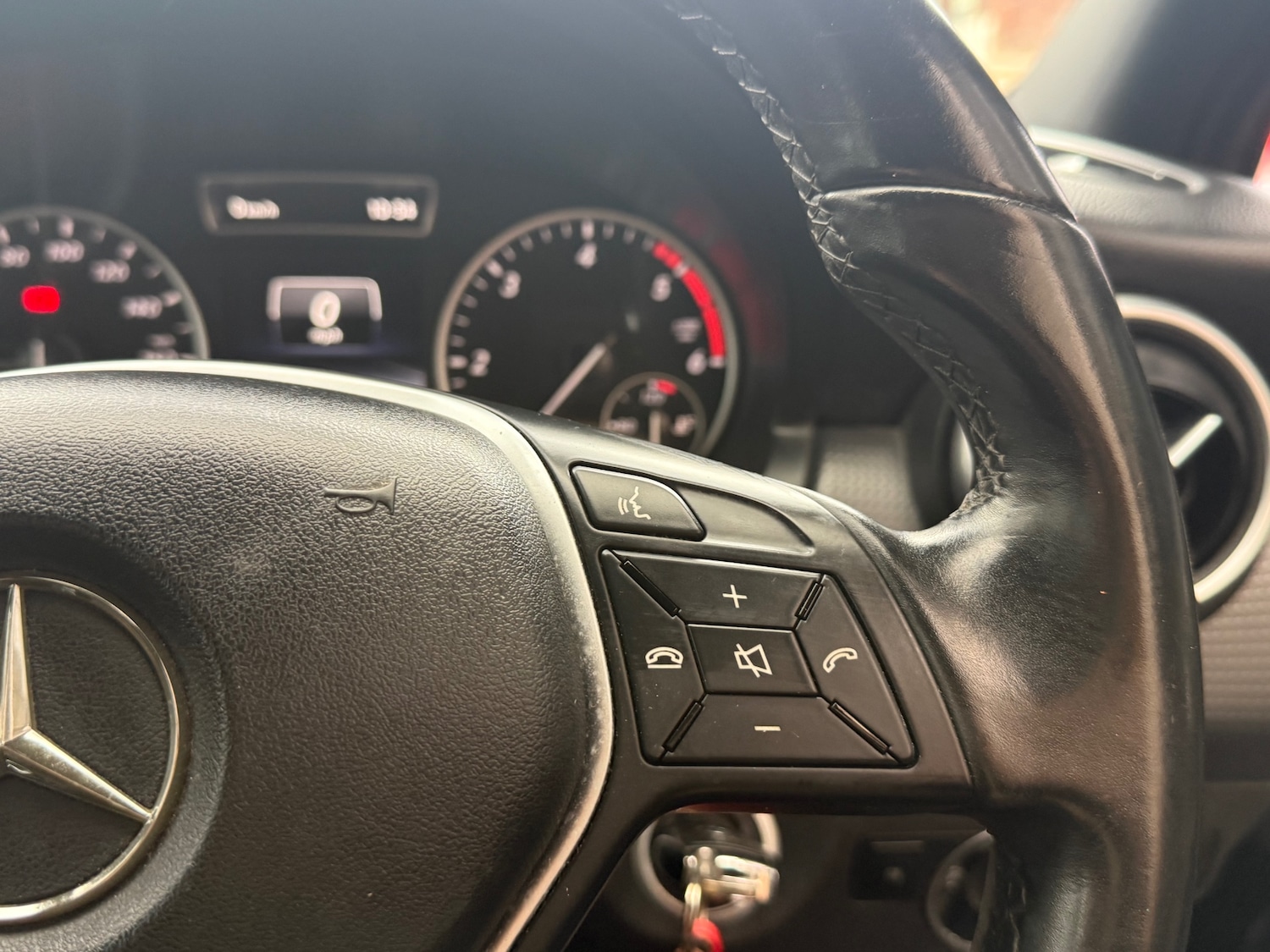 Used Mercedes-Benz A-Class 2014 for sale - 76492036: Photo 21