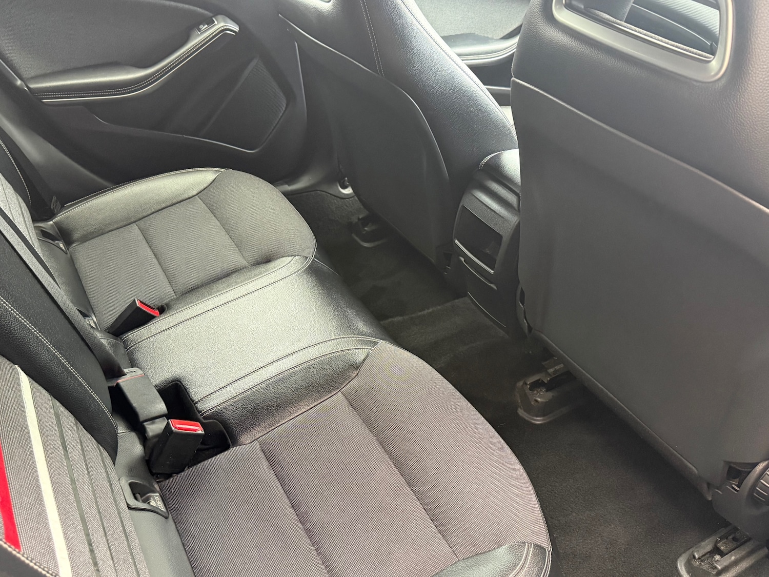 Used Mercedes-Benz A-Class 2014 for sale - 76492036: Photo 34