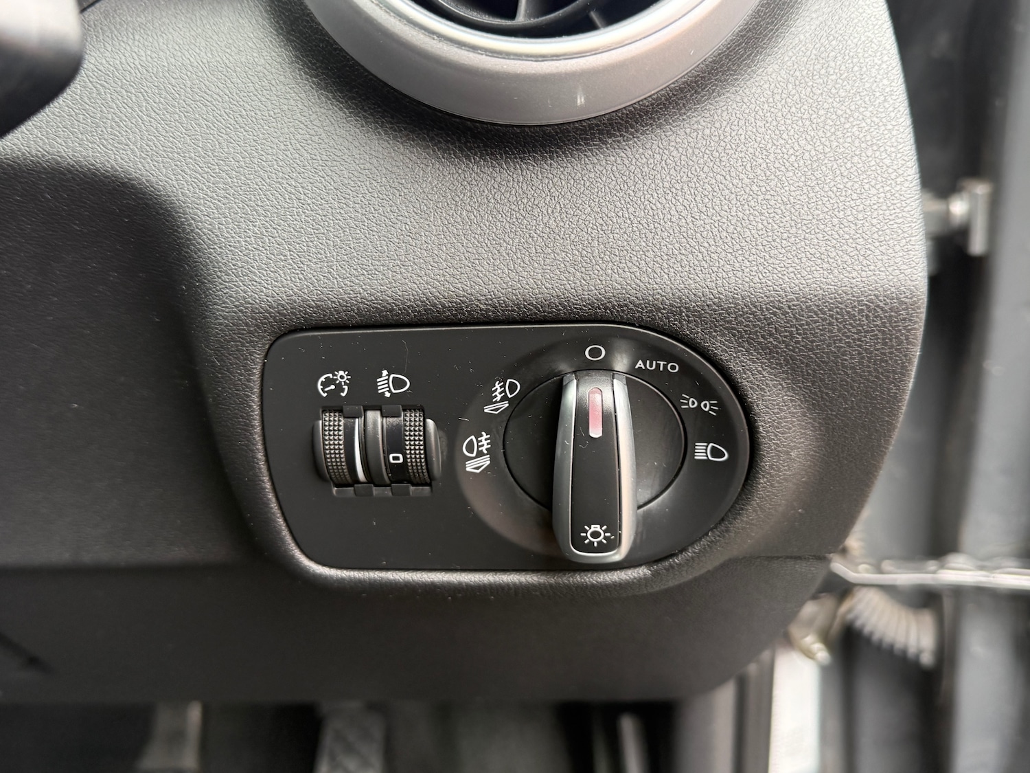 Used Audi A1 2015 for sale - 77820945: Photo 22