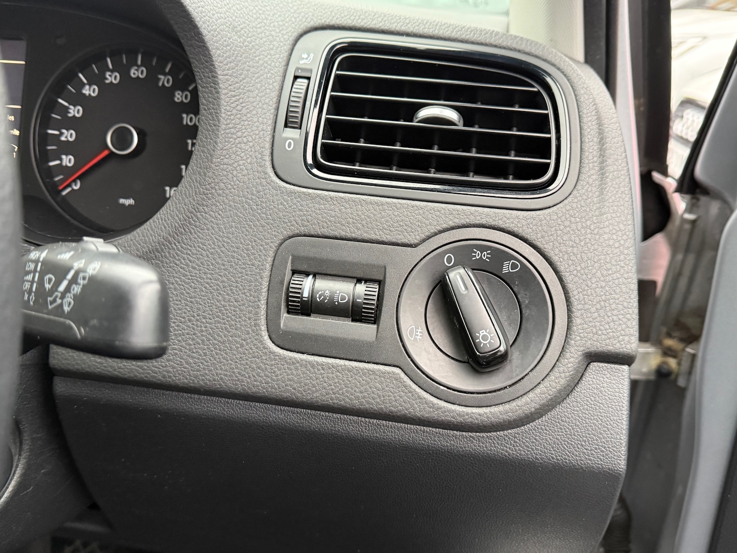 Used Volkswagen Polo 2013 for sale - 76664661: Photo 19