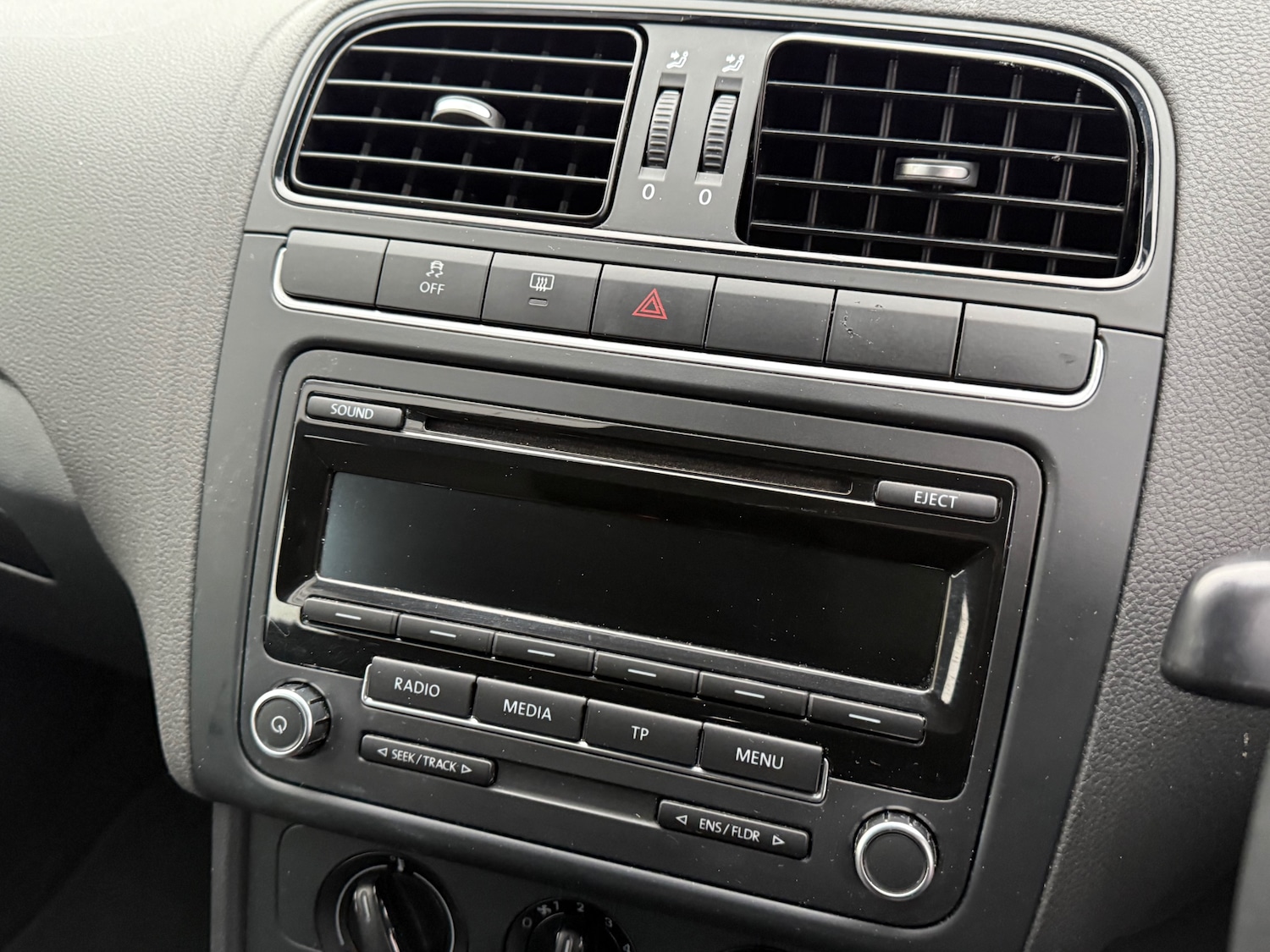 Used Volkswagen Polo 2013 for sale - 76664661: Photo 21