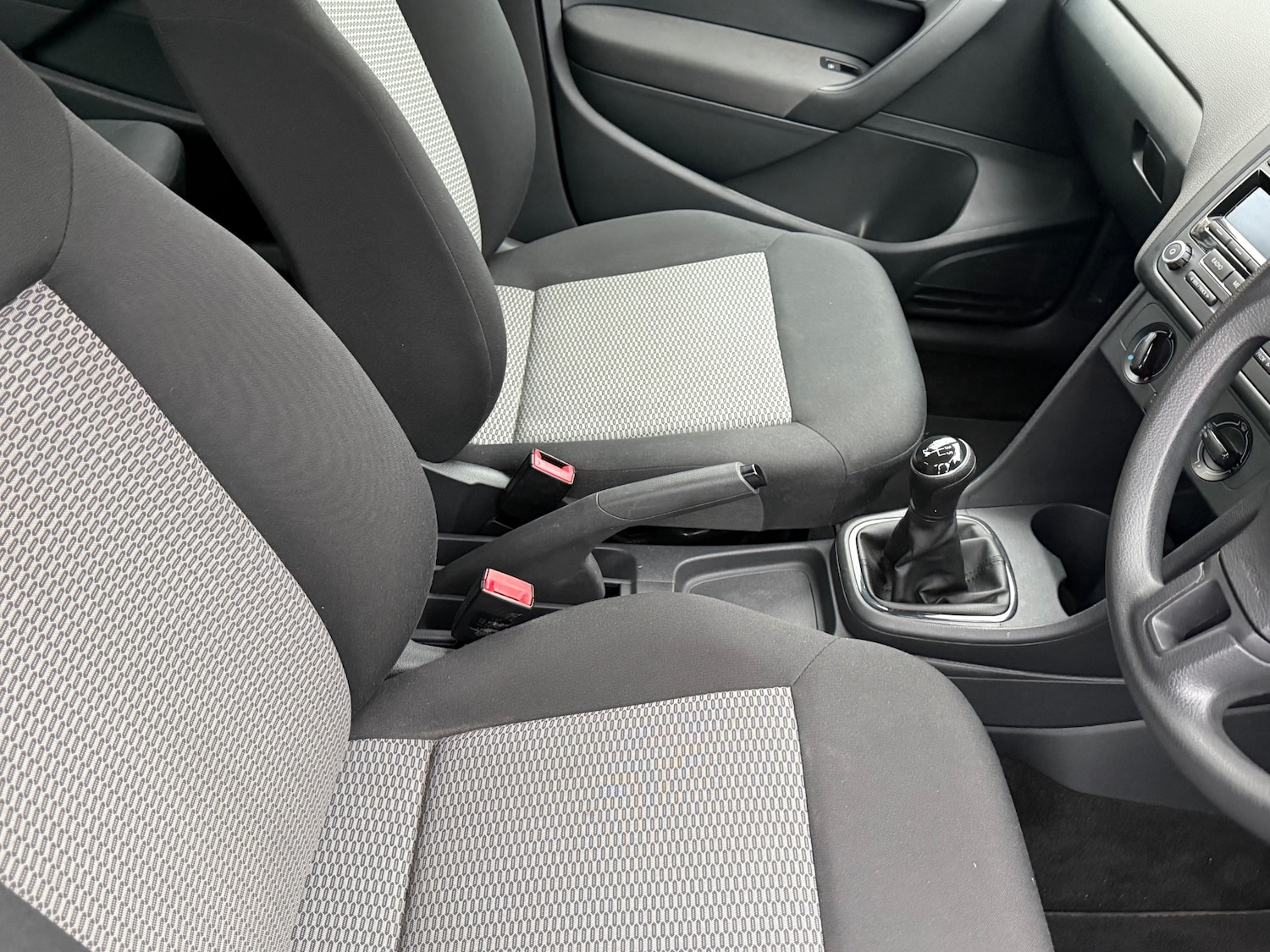 Used Volkswagen Polo 2013 for sale - 76664661: Photo 26