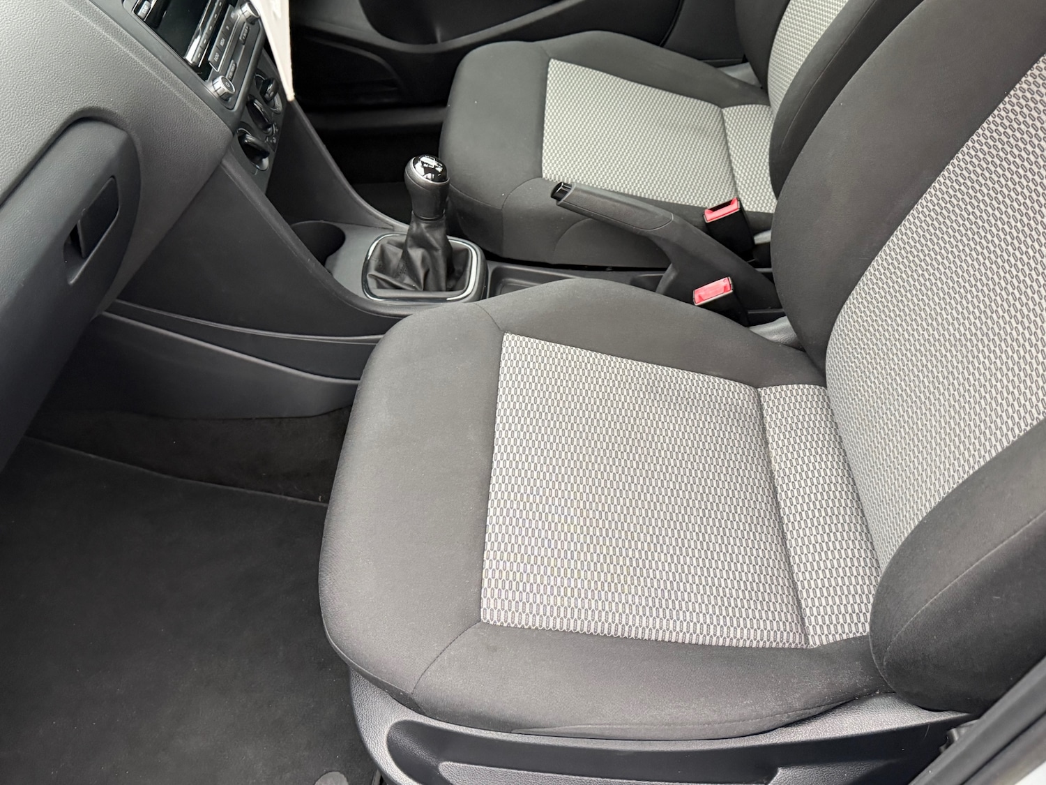 Used Volkswagen Polo 2013 for sale - 76664661: Photo 27