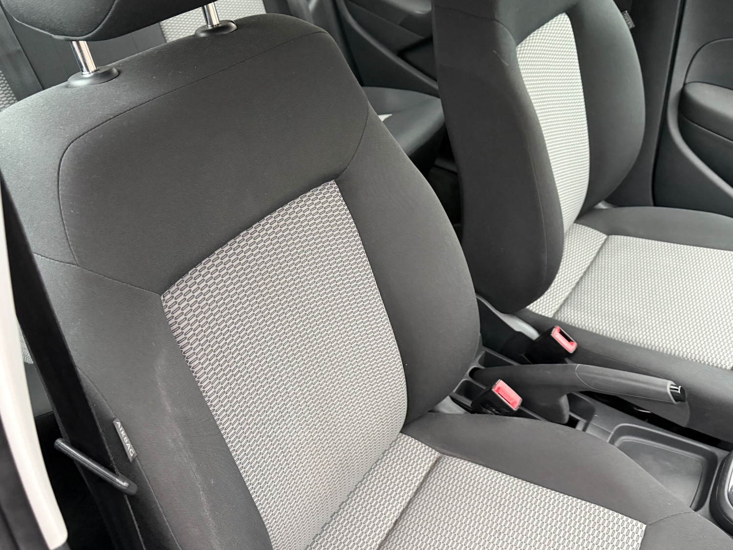 Used Volkswagen Polo 2013 for sale - 76664661: Photo 28