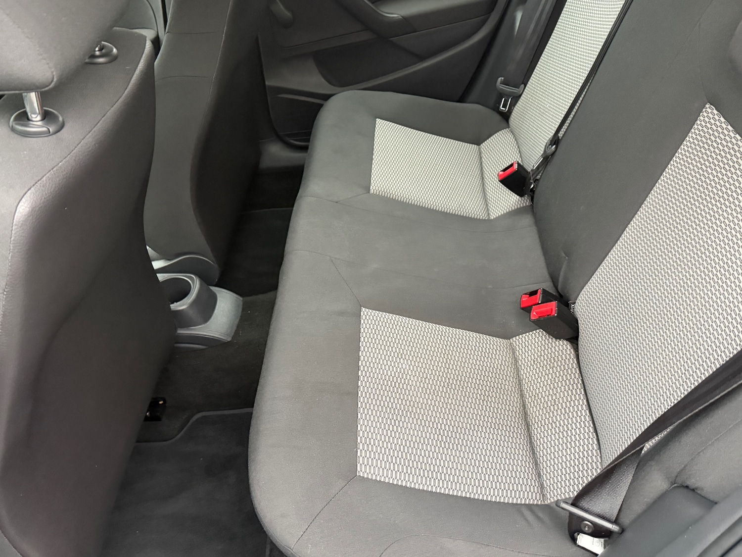 Used Volkswagen Polo 2013 for sale - 76664661: Photo 32