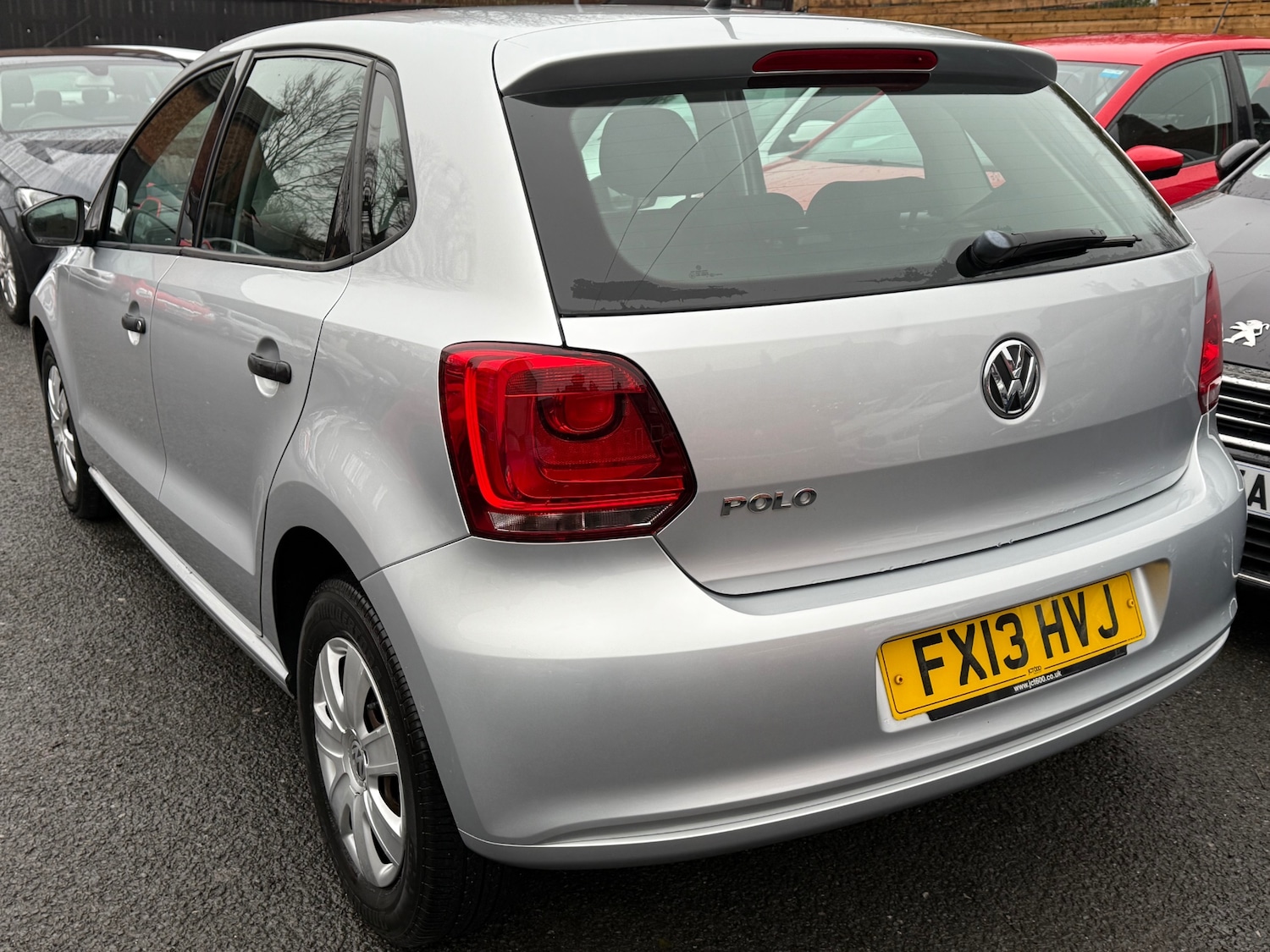 Used Volkswagen Polo 2013 for sale - 76664661: Photo 4