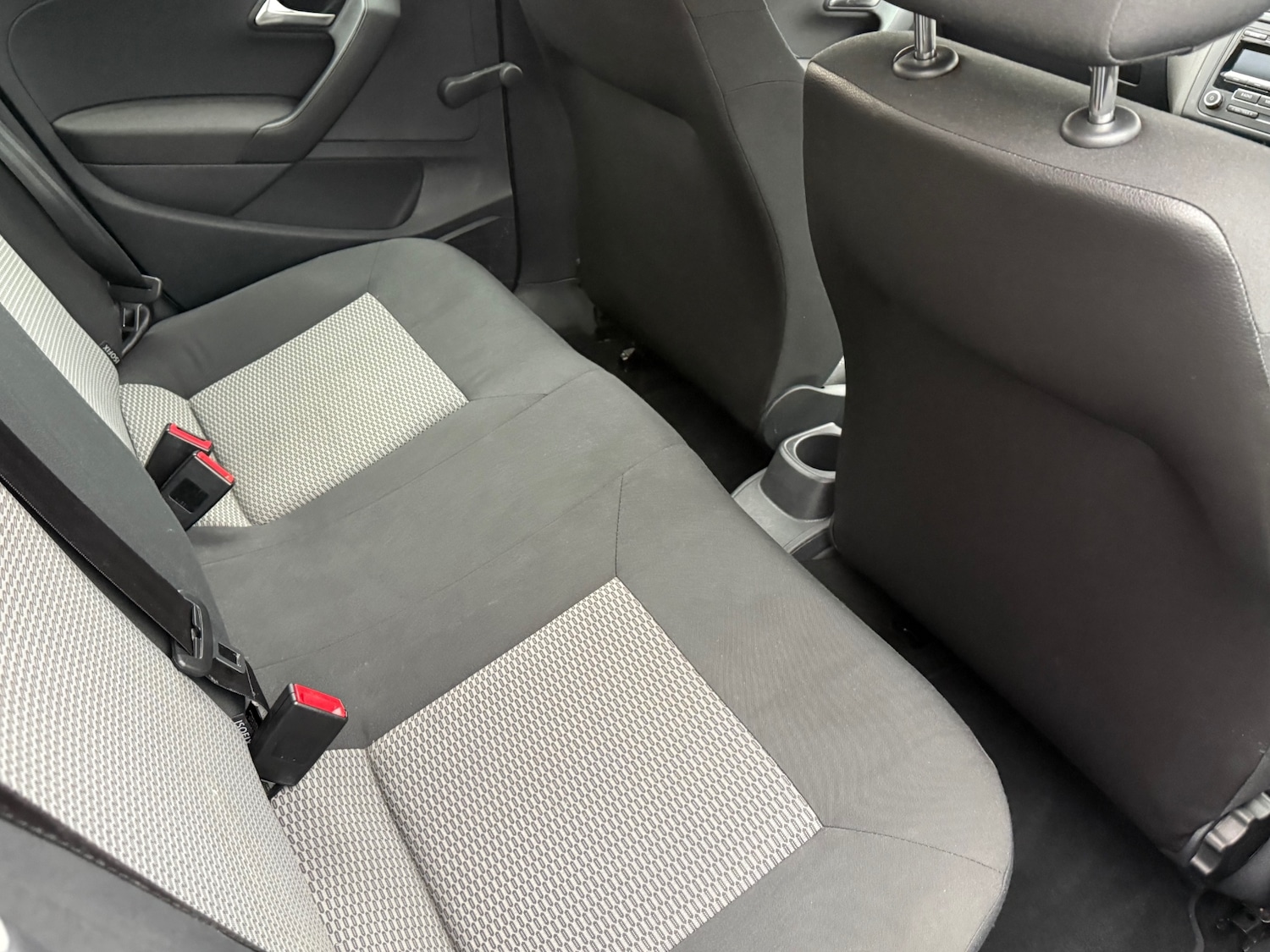 Used Volkswagen Polo 2013 for sale - 76664661: Photo 8