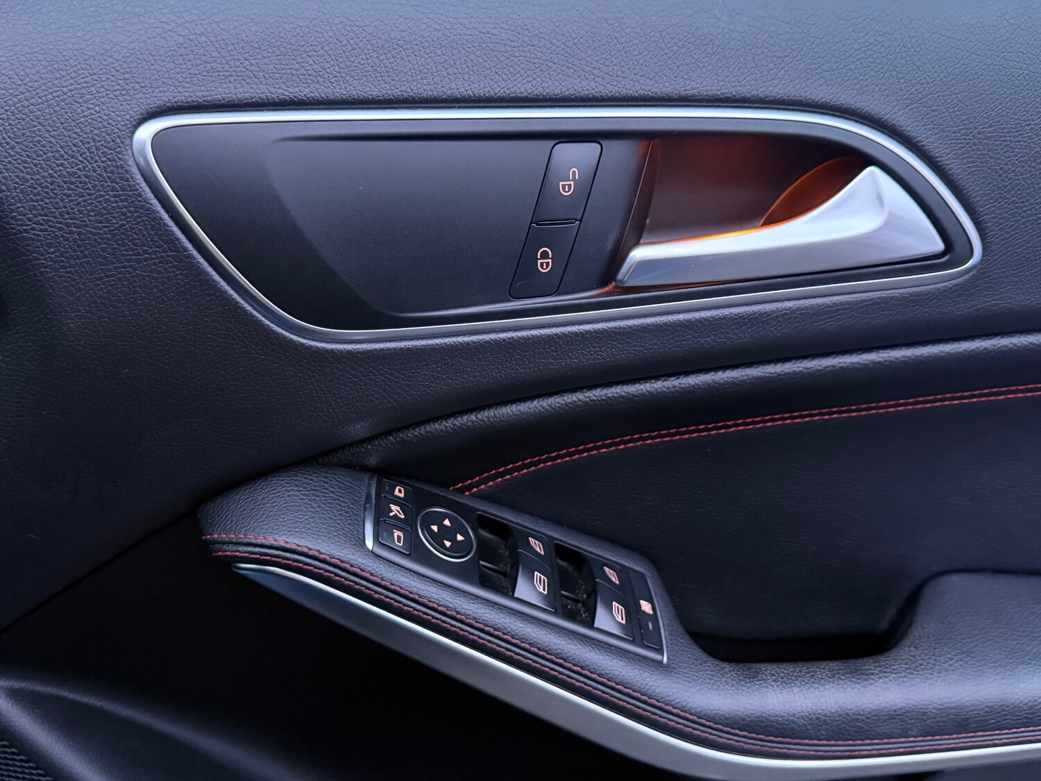 Used Mercedes-Benz A-Class 2013 for sale - 76908286: Photo 30