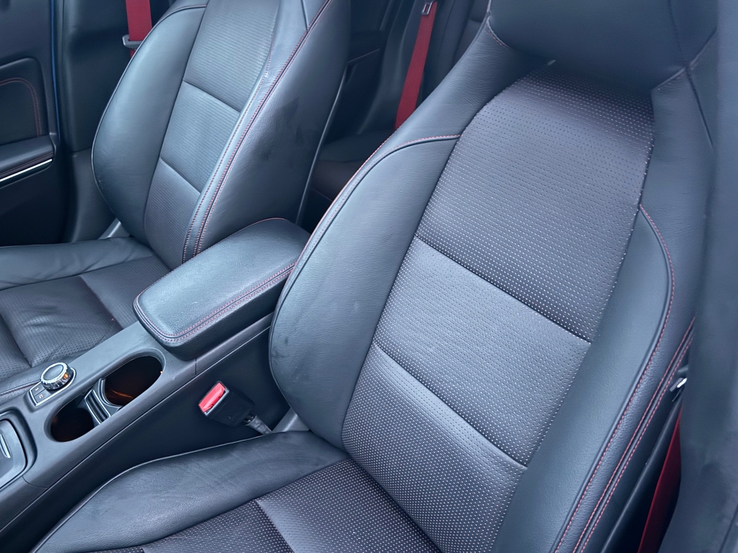 Used Mercedes-Benz A-Class 2013 for sale - 76908286: Photo 33