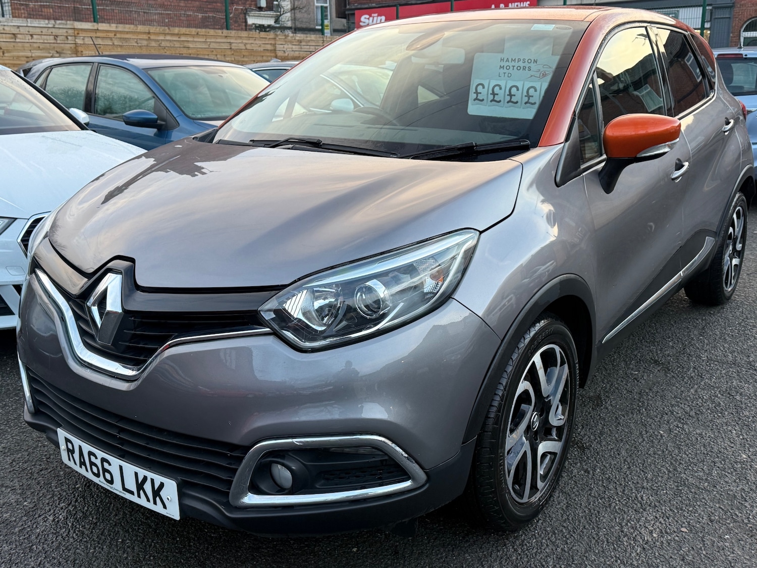 Used Renault Captur 2016 for sale - 77199223: Photo 2