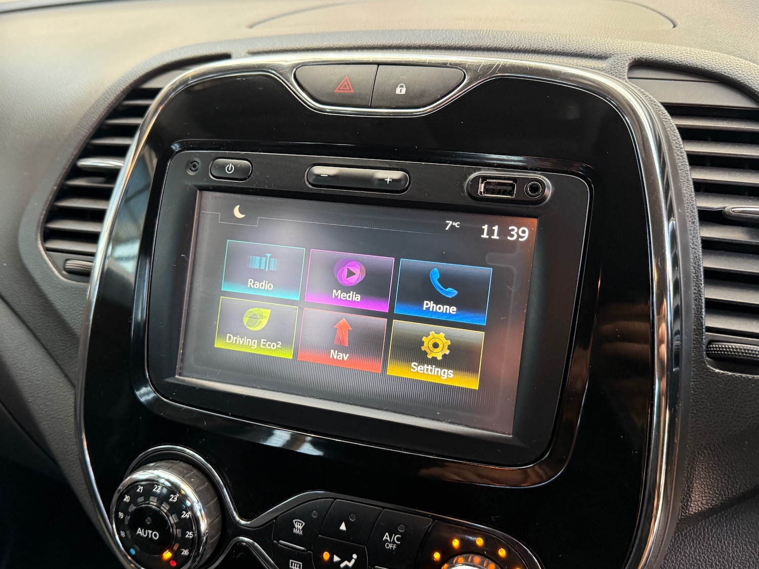 Used Renault Captur 2016 for sale - 77199223: Photo 23