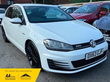 Used Volkswagen Golf 2014 for sale - 78703700: Photo