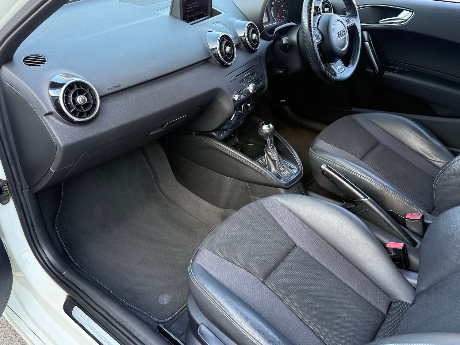 Used Audi A1 2011 for sale - 78155741: Photo 33